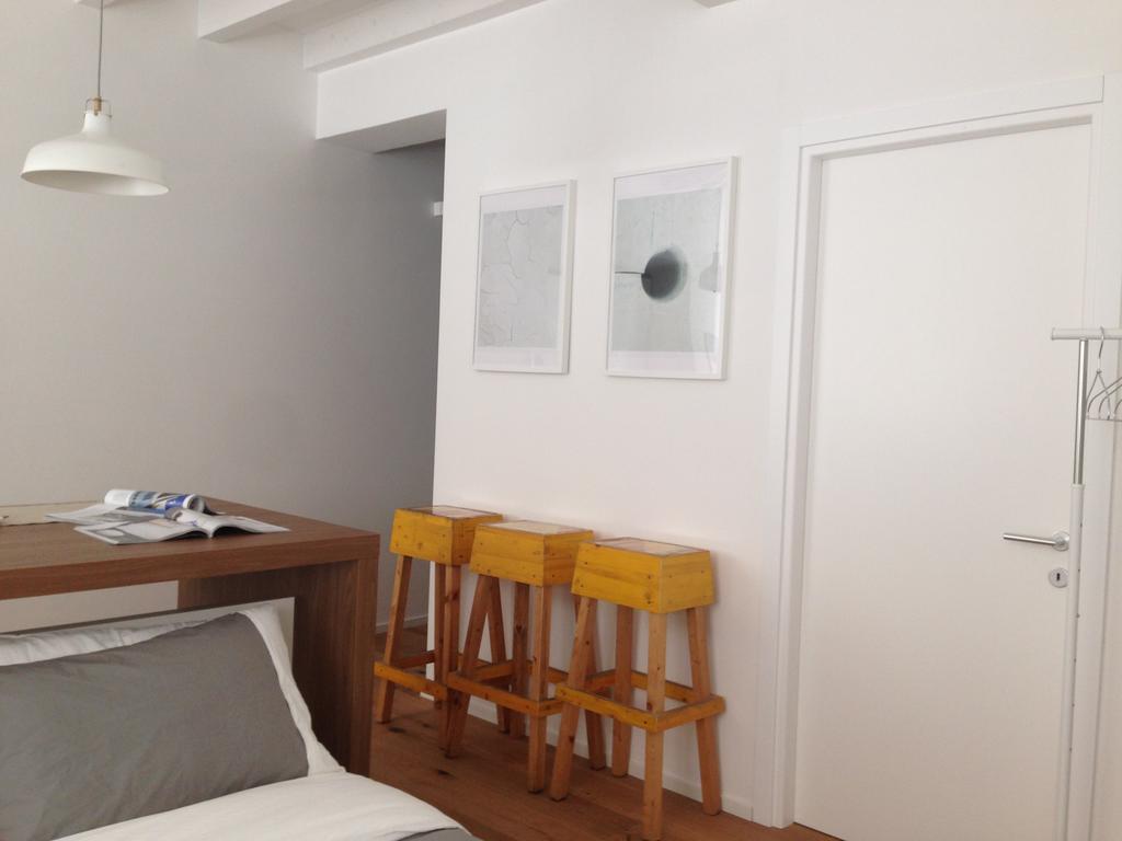 2409 Parma Apartment Room photo